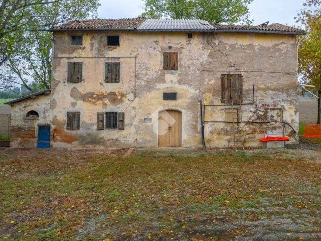 Rustico in vendita a Tresinaro - Secchia, Re