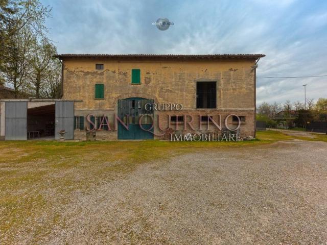 Rustico in vendita a Tresinaro - Secchia, Re