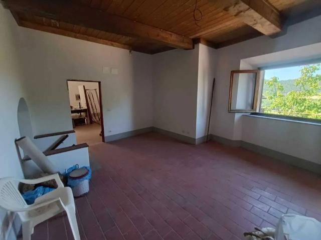 Rustico in vendita a Unione di Comuni Valdarno e Valdisieve, Rufina
