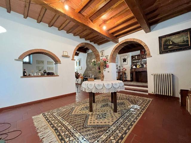 Rustico in vendita a Unione di Comuni Valdarno e Valdisieve, Rufina