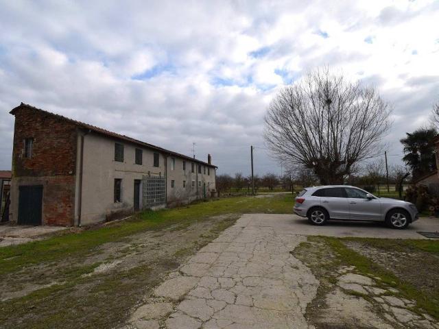 Rustico in vendita a Russi, Reggio Emilia