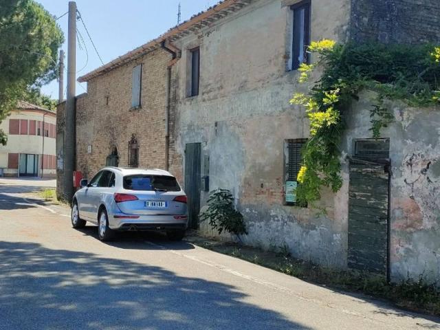 Rustico in vendita a Pezzolo, Russi