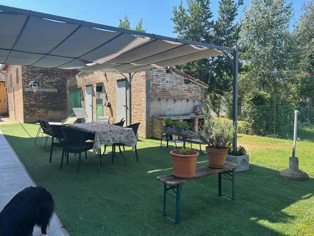Villa Indipendente in vendita a Russi, Reggio Emilia