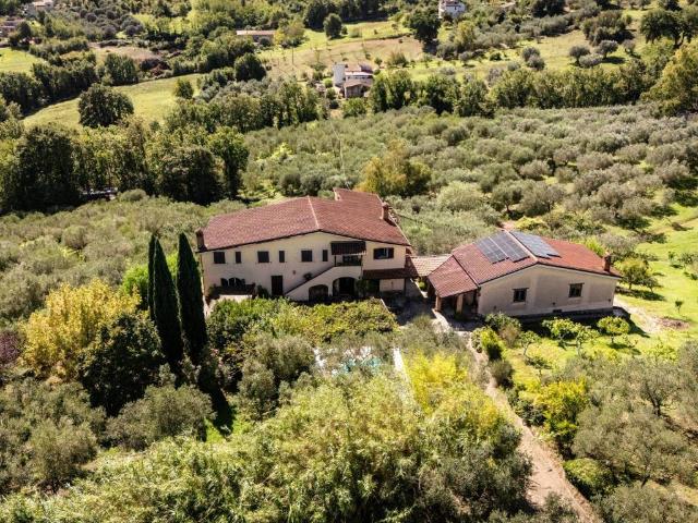 Rustico in vendita a Alvignanello, Campania