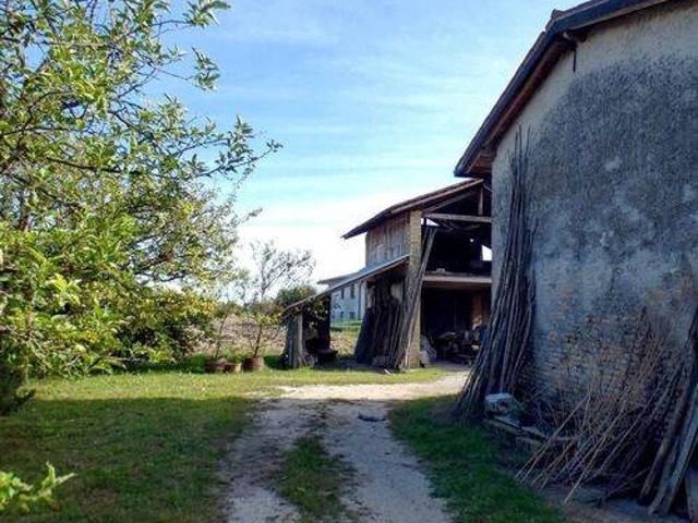 Rustico in vendita a Fontanafredda, Friuli-Venezia Giulia