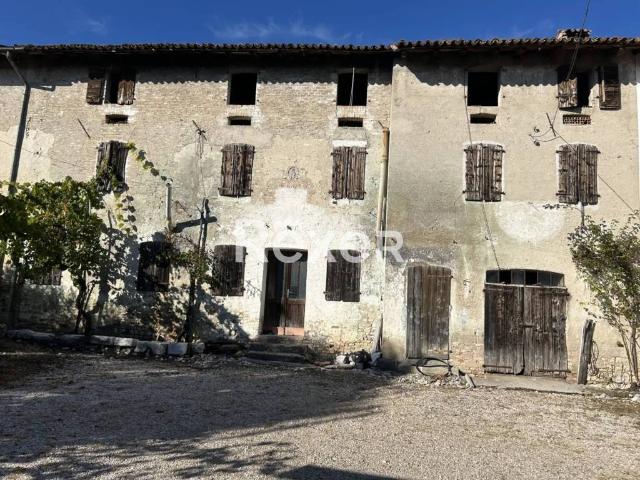 Rustico in vendita a Cavolano, Sacile