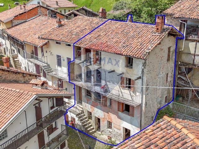 Villa Indipendente in vendita a Piemonte, Biella