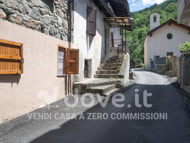 Rustico in vendita a Saint Marcel, Aosta