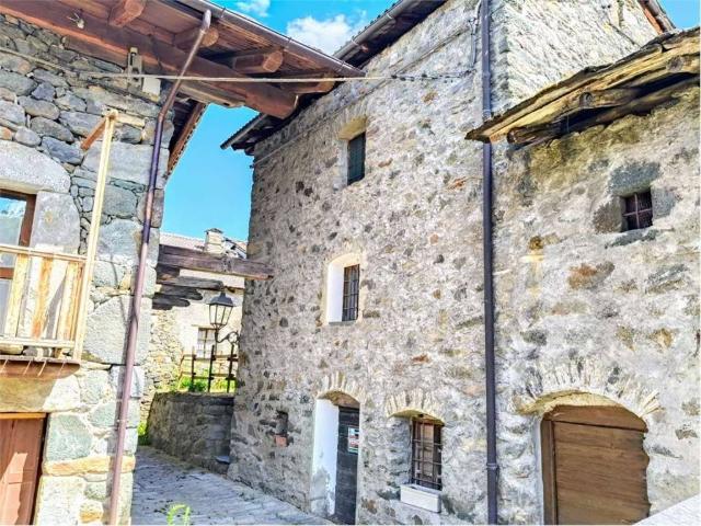 Rustico in vendita a Saint Marcel, Aosta