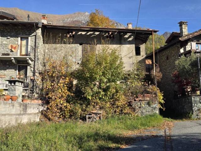 Rustico in vendita a Saint Vincent, Aosta