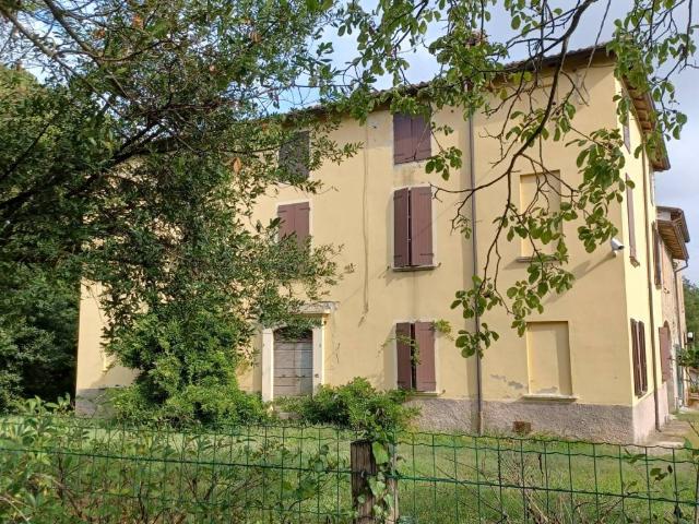 Rustico in vendita a Sala Baganza, Reggio Emilia