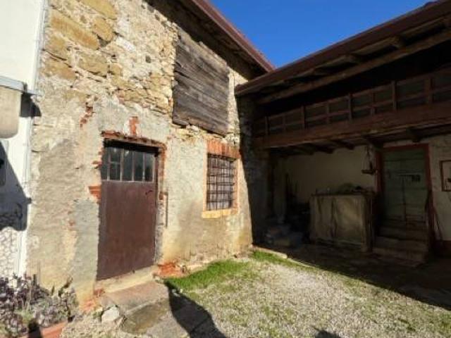 Rustico in vendita a Salcedo, Veneto