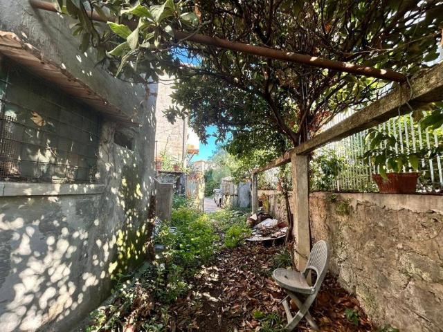 Rustico in vendita a Salerno, Campania
