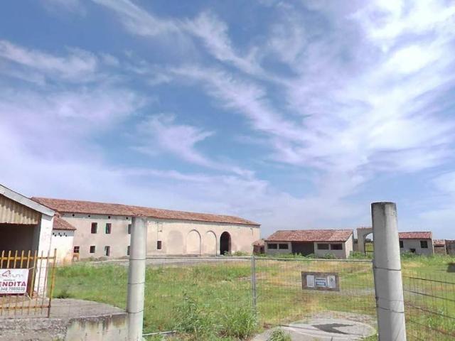 Rustico in vendita a Salizzole, Veneto