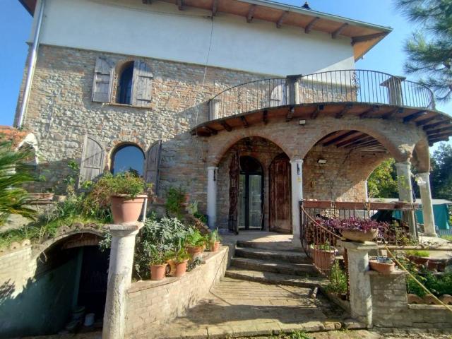Rustico in vendita a Salsomaggiore Terme, Reggio Emilia