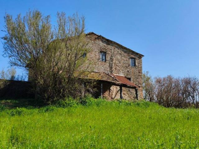 Rustico in vendita a Saludecio, Reggio Emilia