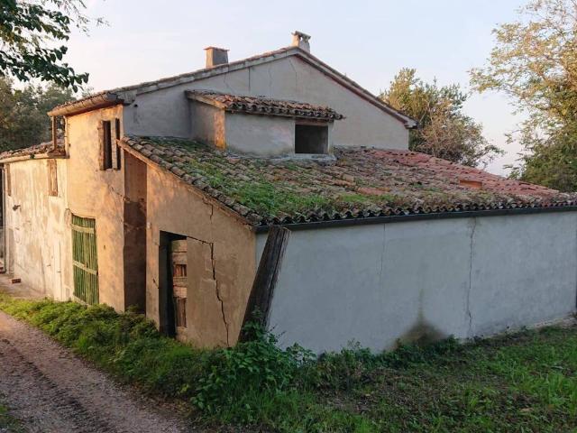 Rustico in vendita a Monte del Prete Basso, Saludecio