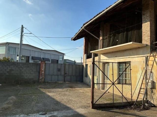 Rustico in vendita a Piemonte, Vercelli