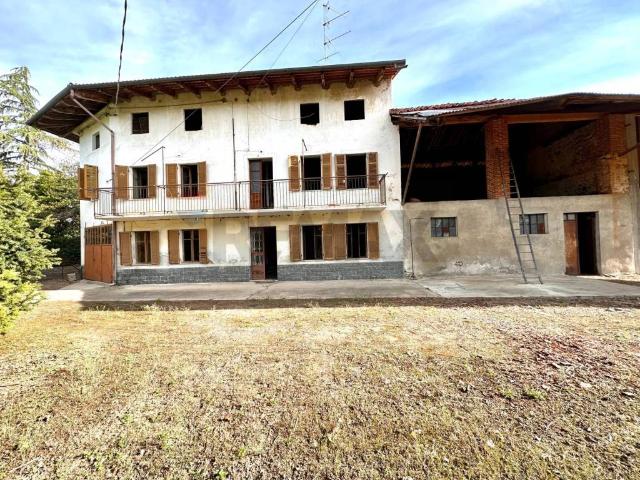 Rustico in vendita a Piemonte, Biella