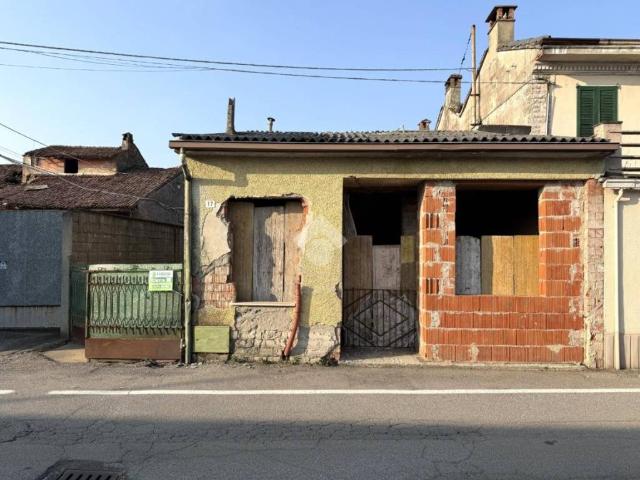 Rustico in vendita a Salvirola, Lombardia