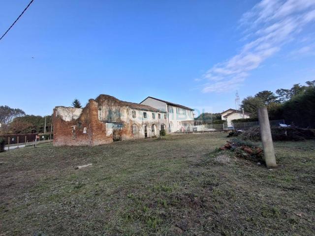 Rustico in vendita a Salzano, Veneto