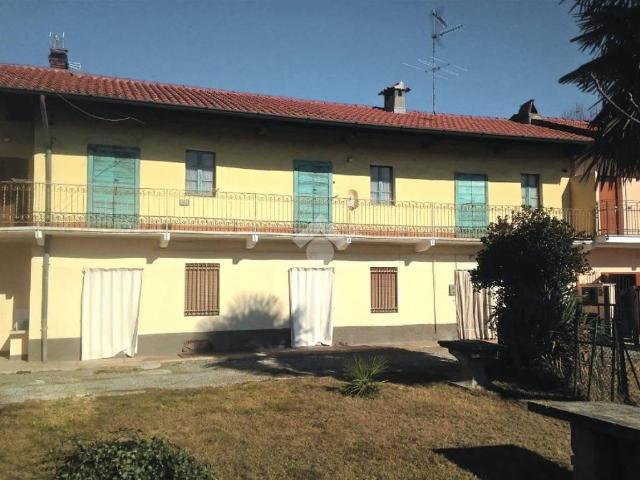 Rustico in vendita a Samarate, Lombardia