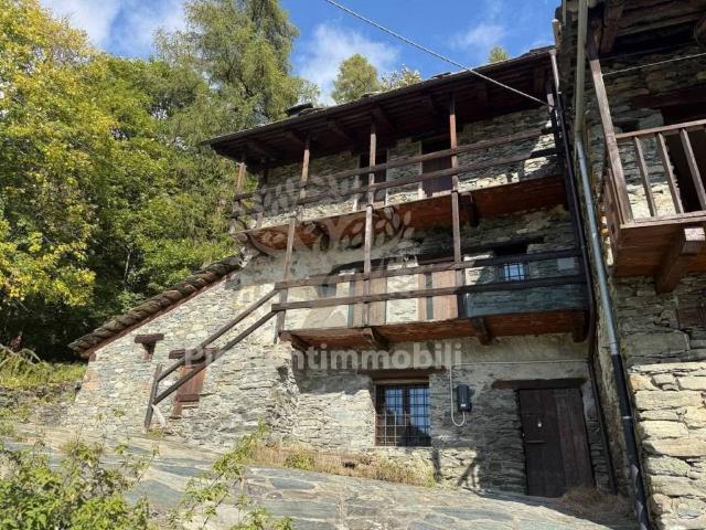Villa Indipendente in vendita a Ciampanesio, Sampeyre