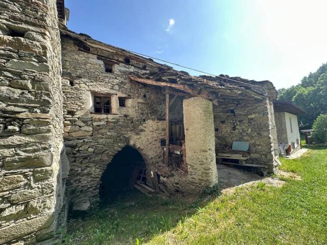 Rustico in vendita a Dughetti, Piemonte