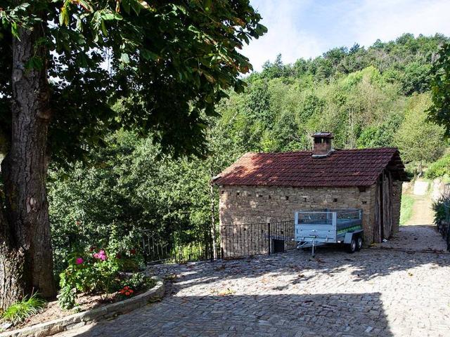 Rustico in vendita a Bossolasco, Cuneo