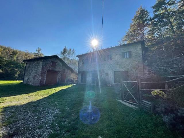 Rustico in vendita a Unione dell'Appennino Bolognese, San Benedetto Val Di Sambro