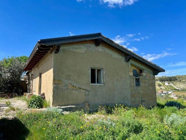 Rustico in vendita a San Cataldo, Sicilia