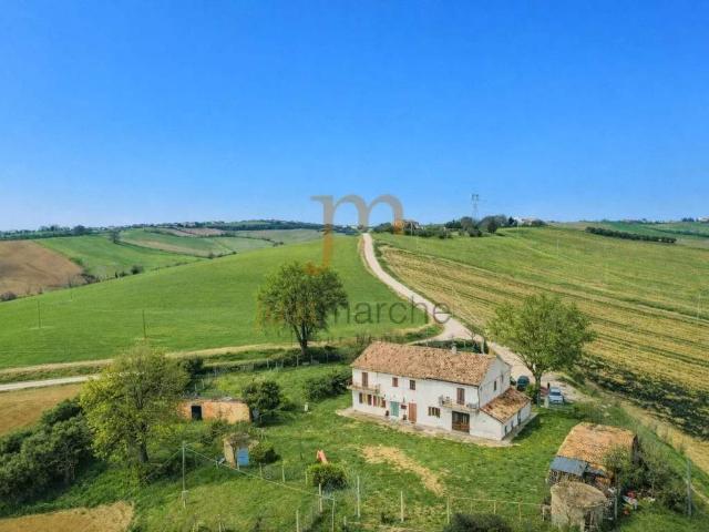 Rustico in vendita a Marche, Pesaro E Urbino