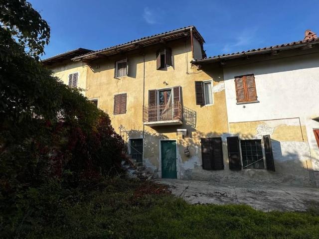 Rustico in vendita a Gorzano, San Damiano d'Asti