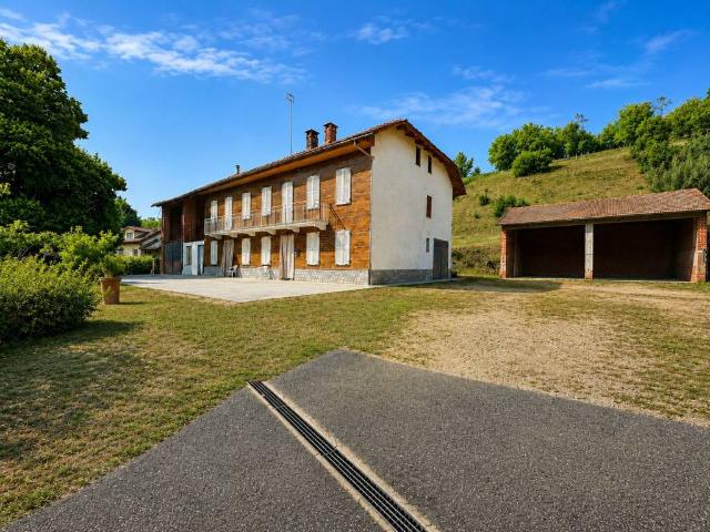 Rustico in vendita a Piemonte, Asti