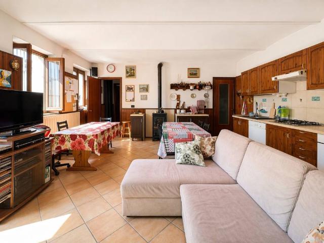Rustico in vendita a Piemonte, Asti