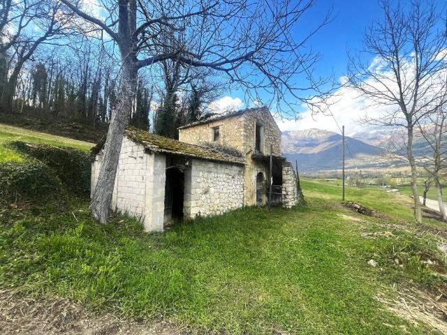 Rustico in vendita a San Donato Val Di Comino, Lazio