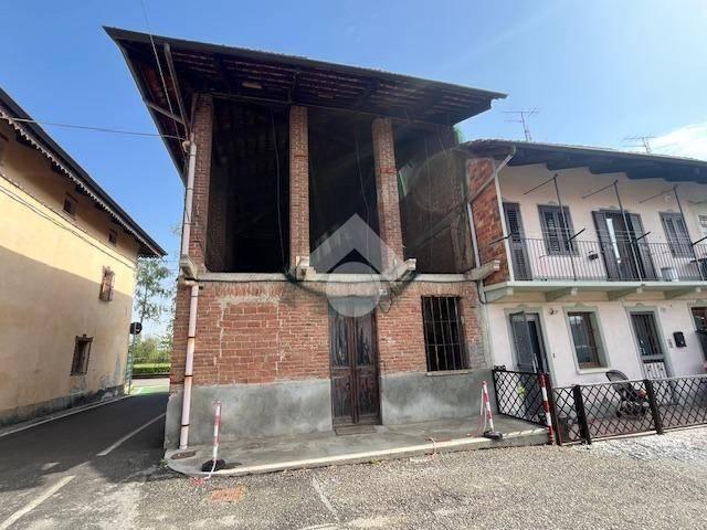 Rustico in vendita a San Francesco al Campo, Torino