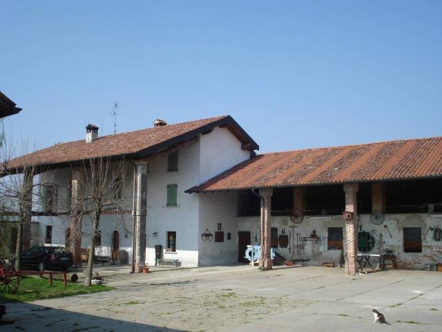 Rustico in vendita a San Gervasio Bresciano, Lombardia