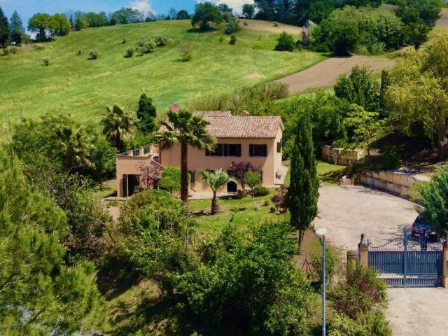 Rustico in vendita a Marche, Macerata