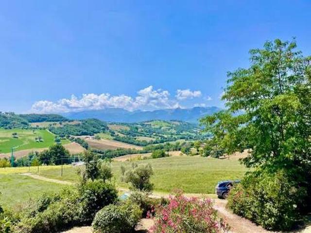 Rustico in vendita a Marche, Macerata