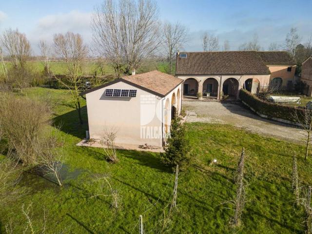 Rustico in vendita a Caselle, Mottella