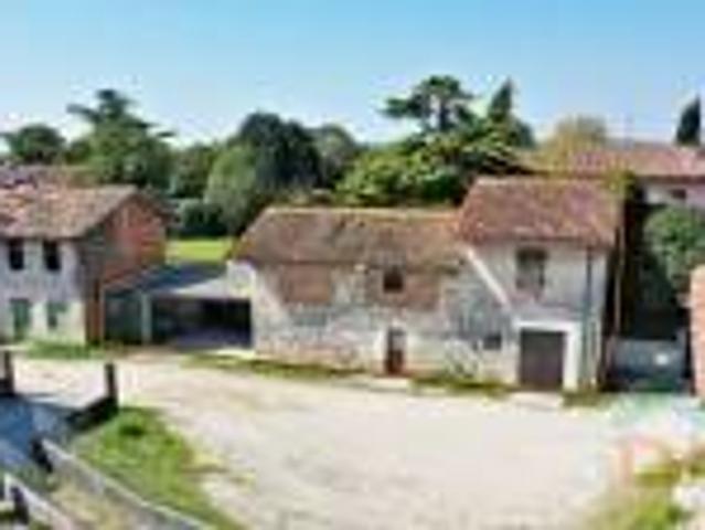 Rustico in vendita a San Giovanni Al Natisone, Friuli-Venezia Giulia