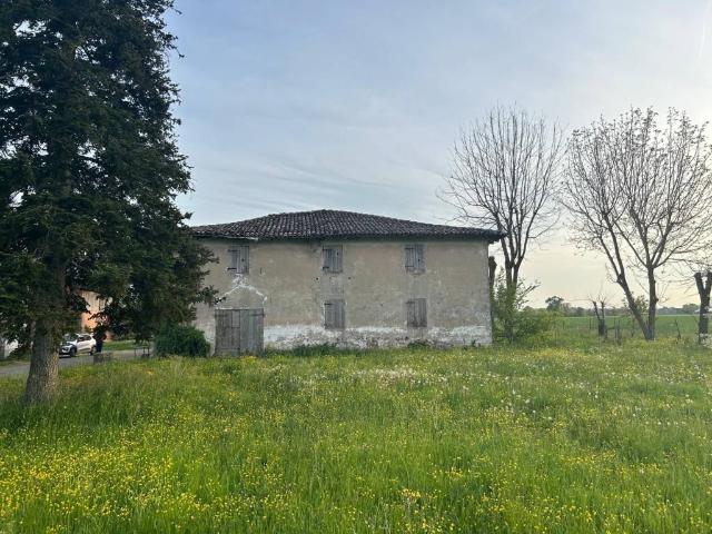 Rustico in vendita a Unione Terre d'Acqua, San Giovanni In Persiceto