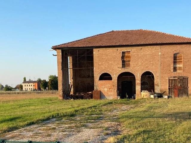 Rustico in vendita a Unione Terre d'Acqua, San Giovanni In Persiceto