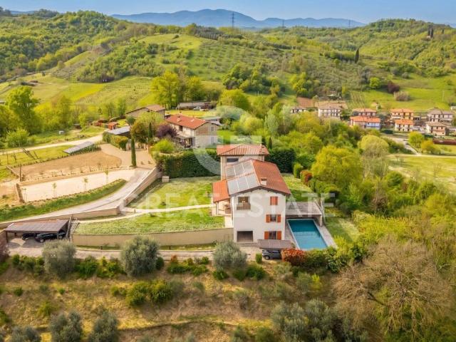 Rustico in vendita a Vetrivecchi, San Giovanni Valdarno