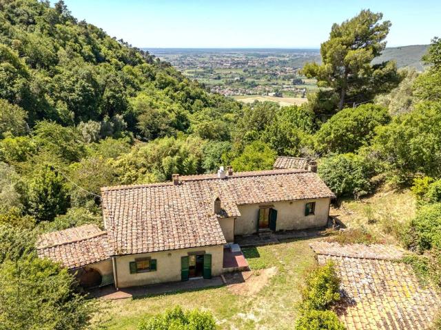Rustico in vendita a San Giuliano Terme, Toscana