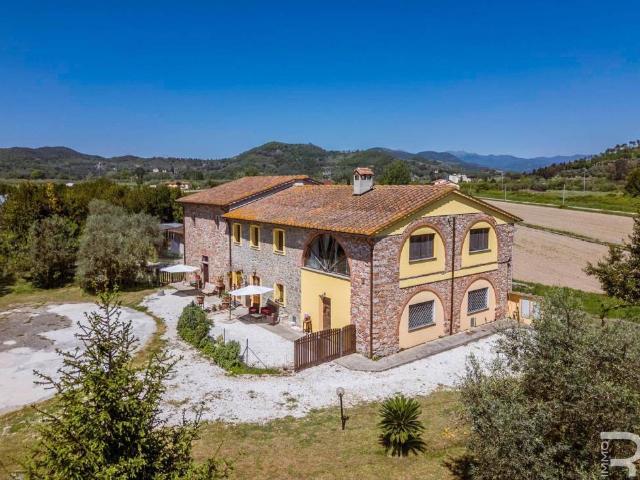 Rustico in vendita a San Giuliano Terme, Toscana