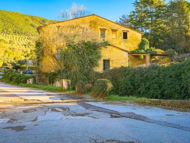 Rustico in vendita a Asciano, San Giuliano Terme