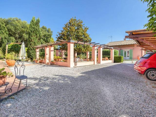 Rustico in vendita a Mezzana, San Giuliano Terme