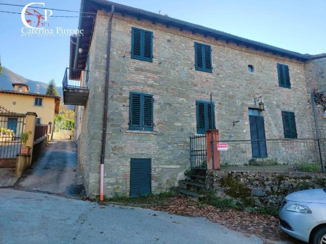 Rustico in vendita a Unione di Comuni Valdarno e Valdisieve, San Godenzo